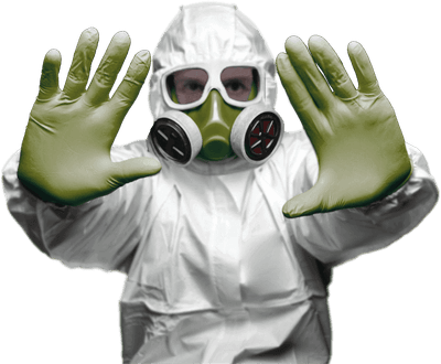 disinfestatore con maschera e tuta protettiva